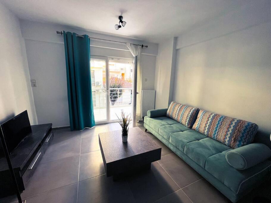Escala Luxury Loft 3 In The Center & Free Parking Apartment Volos Exterior photo